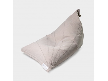 Randa XL: l’Unico Bean Bag dal Design Radiale