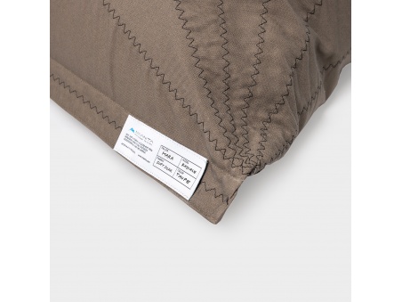 Randa XL: l’Unico Bean Bag dal Design Radiale