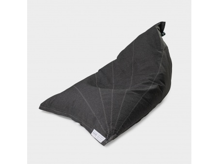 Randa XL: l’Unico Bean Bag dal Design Radiale