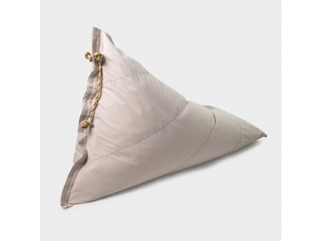 Randa XL: l’Unico Bean Bag dal Design Radiale