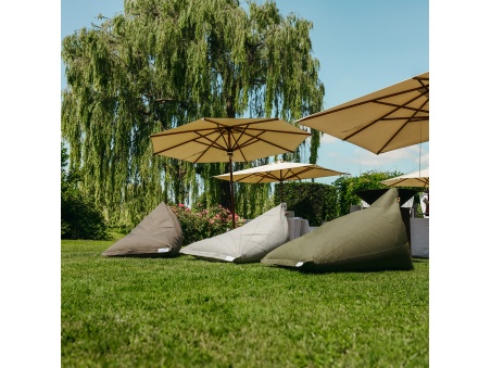 Randa XL: l’Unico Bean Bag dal Design Radiale