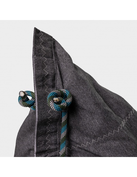 Randa: l’Unica Poltrona Sacco dal Design Radiale da Esterno e Interno