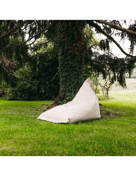 Randa: l’Unica Poltrona Sacco dal Design Radiale da Esterno e Interno