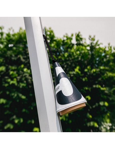 Lampada Cala: Design Nautico, Luce Regolabile, 143 Ore di Autonomia