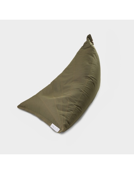 Randa: l’Unica Poltrona Sacco dal Design Radiale da Esterno e Interno