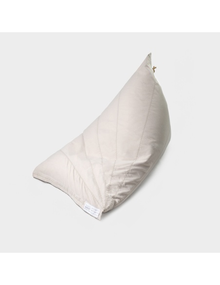 Randa: l’Unica Poltrona Sacco dal Design Radiale da Esterno e Interno