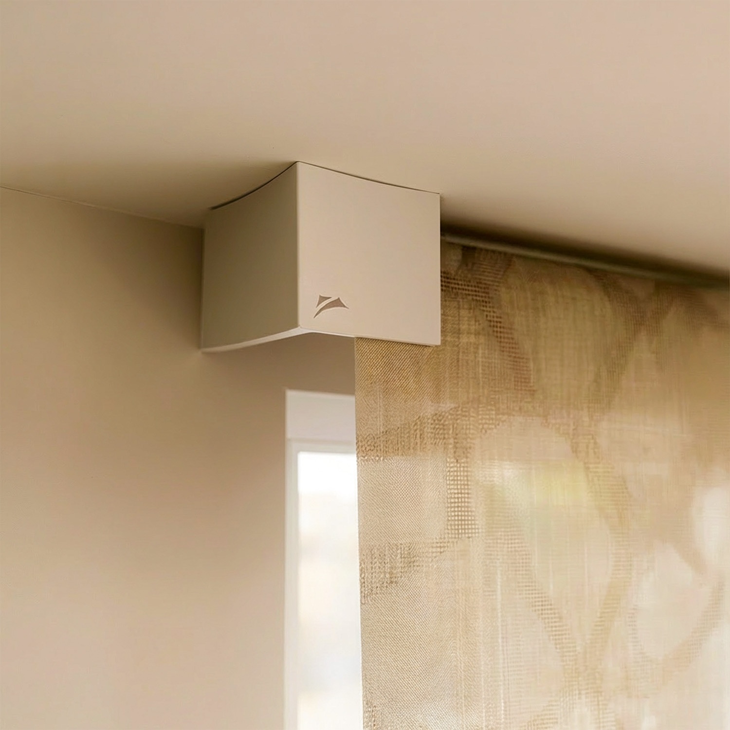 Kyma: Tenda a Rullo con Piastra Design Ondulato