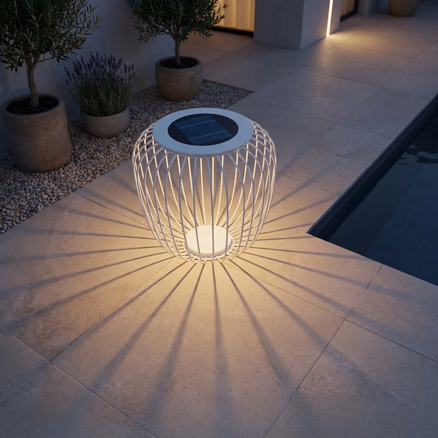 Spheria: Lampada Solare da Esterno Design Mediterraneo
