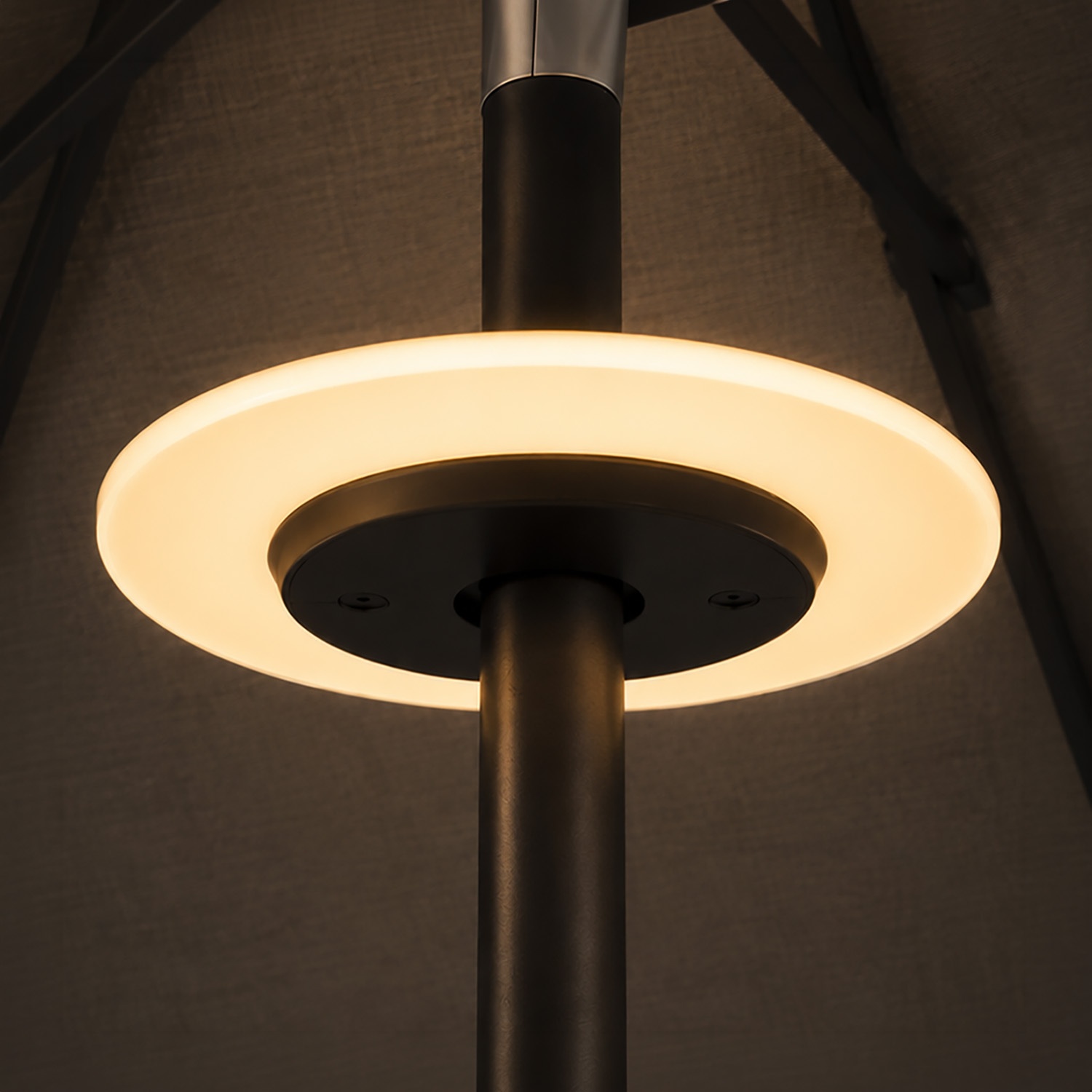 Luce LED magnetica per ombrellone - Compatibile con Klika e Lybra 2
