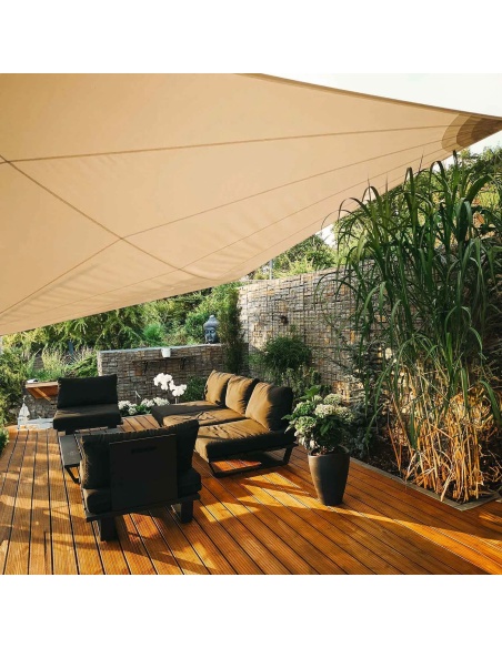 Solaria Impermeabile: Tenda a Vela con Taglio Radiale