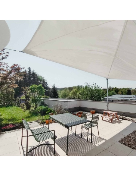 Solaria Impermeabile: Tenda a Vela con Taglio Radiale