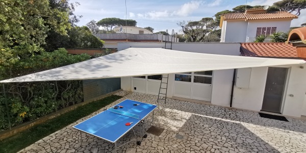 ping pong, ma il sole potrebbe essere un problema!